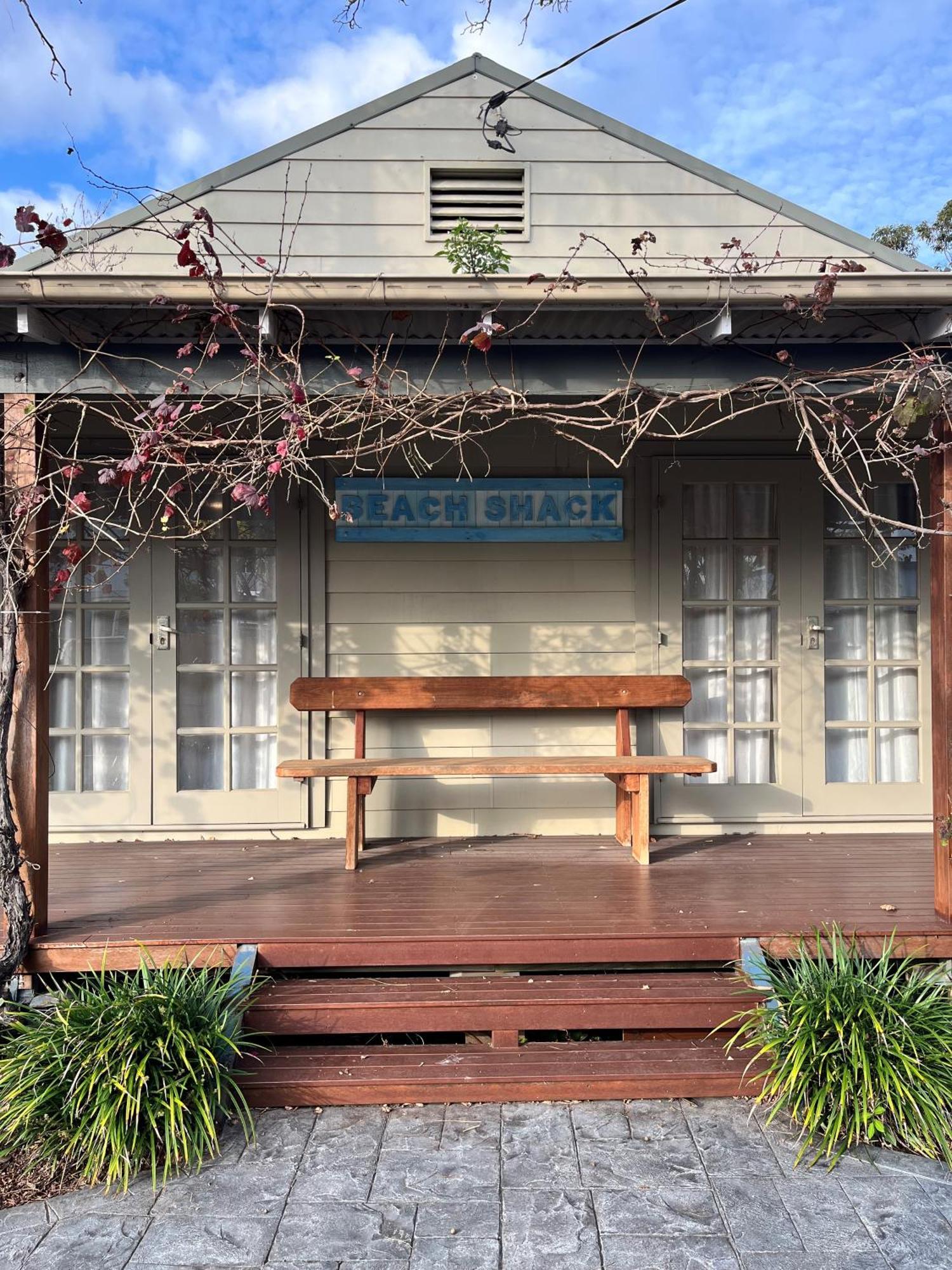 Barrack Point Holidays Hotel Exterior photo